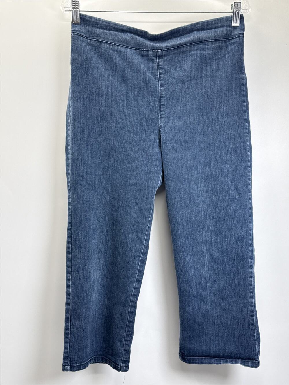 Basic Editions Womens Denim Pull On Capri Pants Sz10 Blue High Waist Relaxed Fit